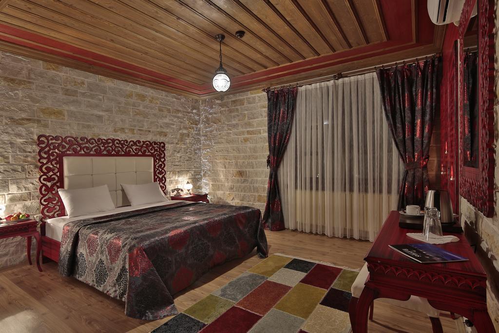Elevres Stone House Hotel Ürgüp Exterior photo